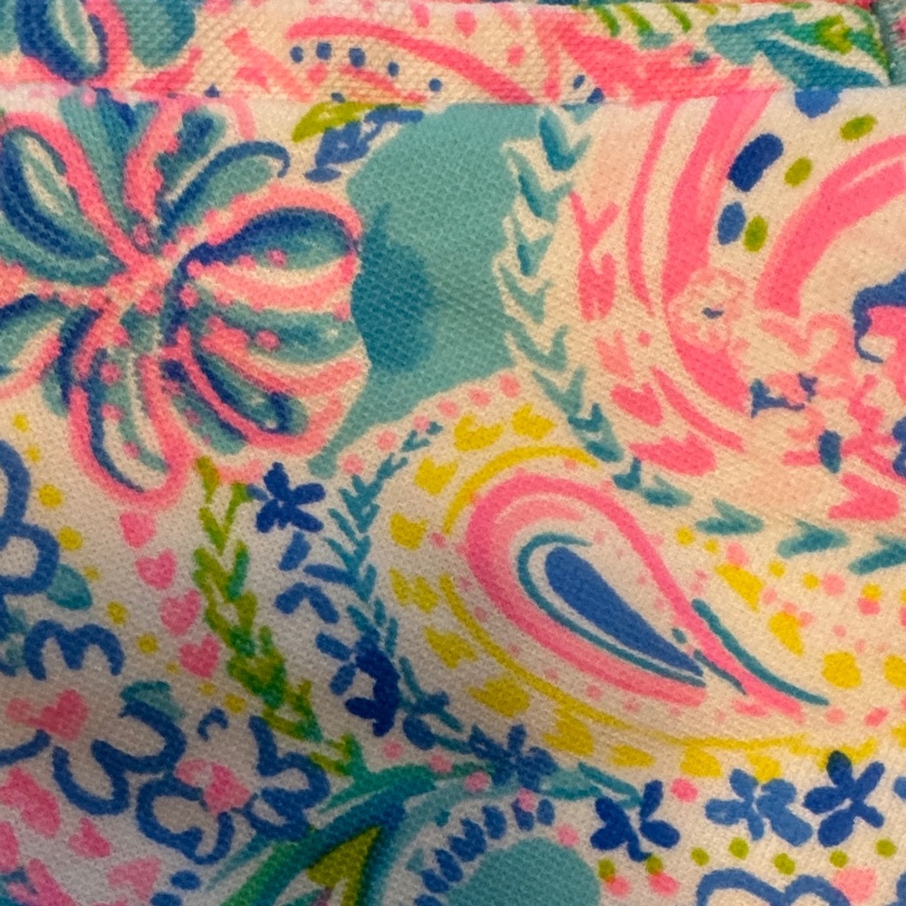 Lilly Pulitzer Pink and Blue Floral Scalloped Hem Shorts SZ 4 - Picture 8 of 8